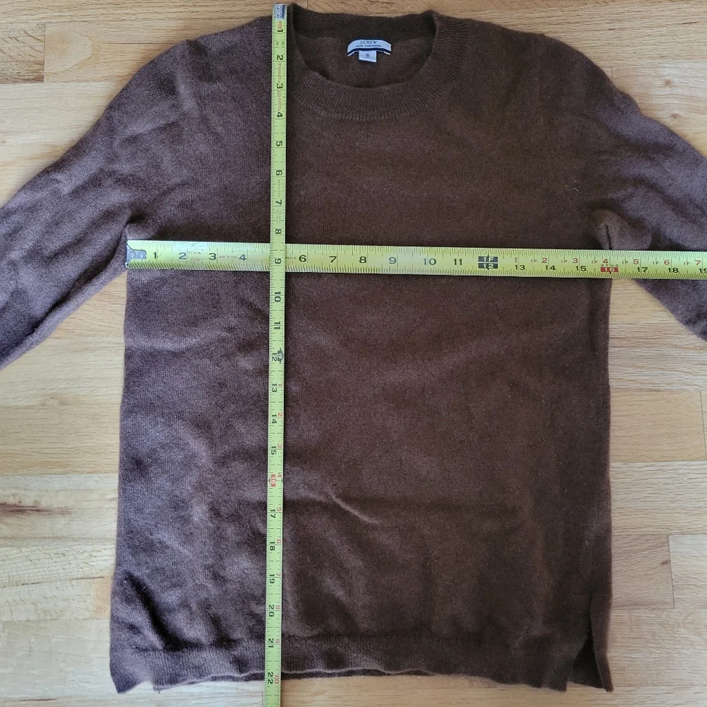 J. Crew 100% Cashmere Classic-Fit Crewneck Sweater Warm Tan Long Sleeve Sz Small